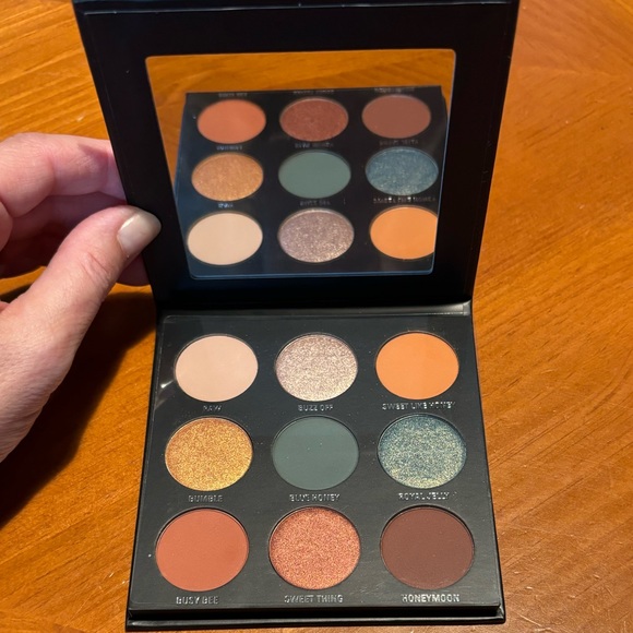 Kylie The Blue Honey Eyeshadow Palette - Picture 2 of 16